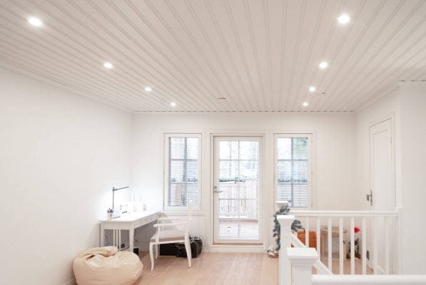 Wireless lighting control is easy and material-efficient
