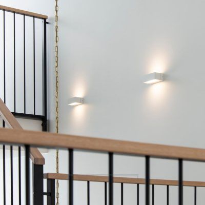 Angular wall lamp